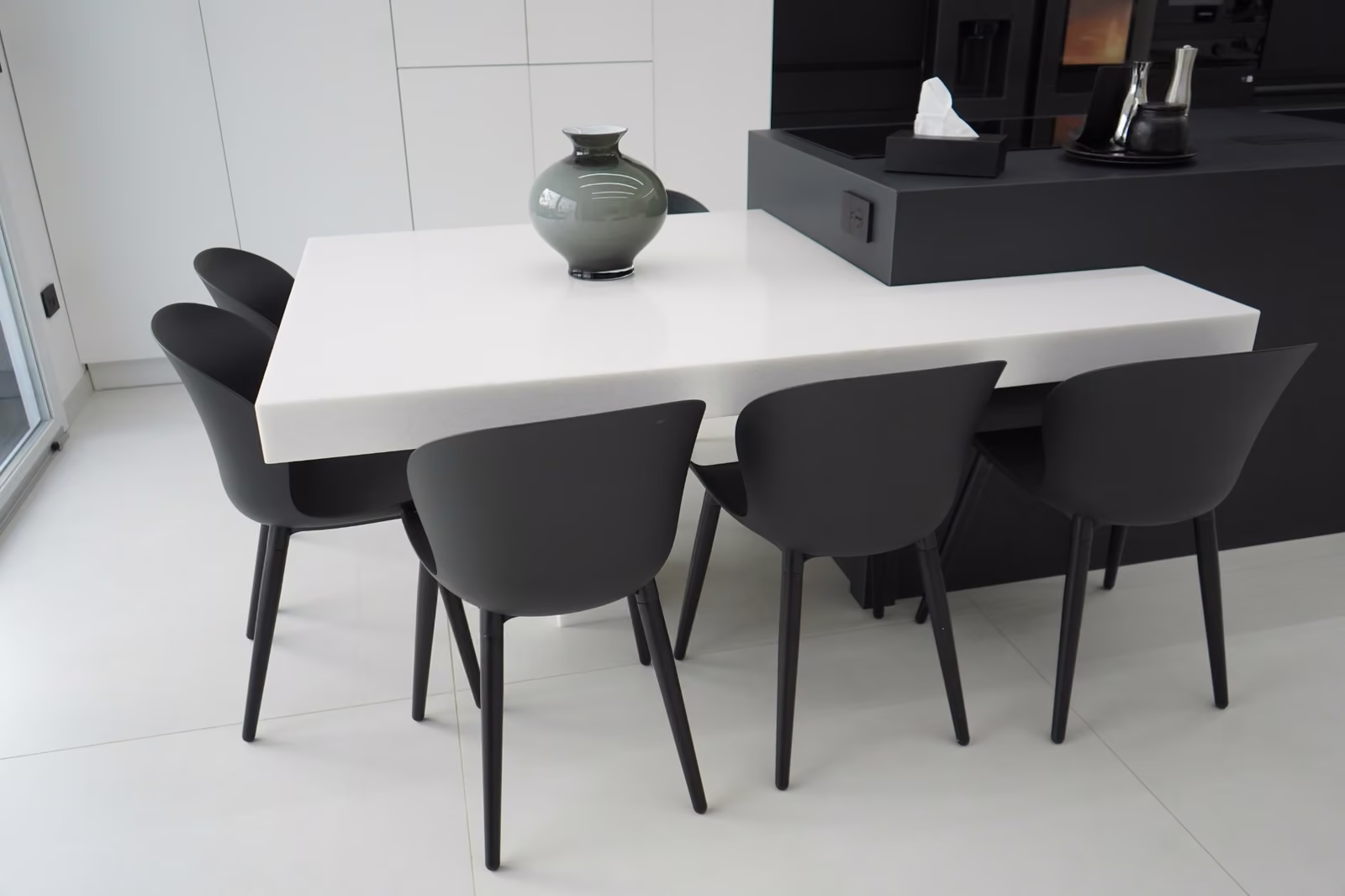 Top cucina e superfici su misura realizzato da Calabra Marmi, vista 10