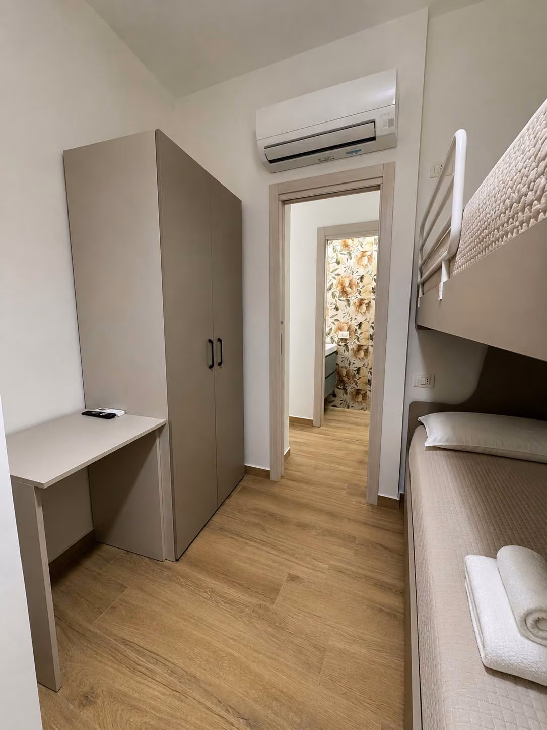 Pavimenti per la casa realizzato da Calabra Marmi, vista 2